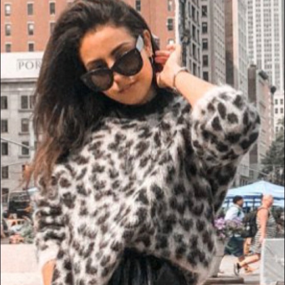 cheetah print sweater - Picture 1 of 3